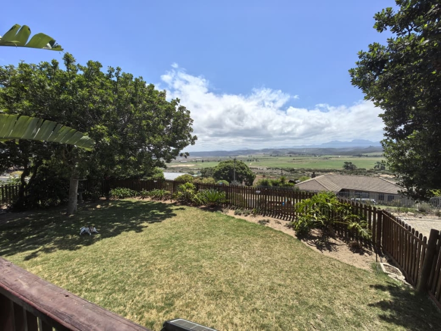 3 Bedroom Property for Sale in Fraaiuitsig Western Cape